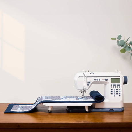 HUSQVARNA VIKING ONYX 30 Sewing Machine Bundle