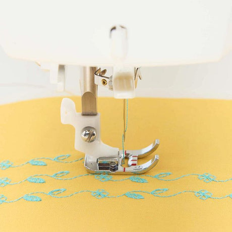 HUSQVARNA VIKING Refurbished ONYX 30 Sewing Machine