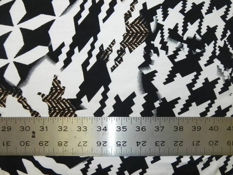 Abstract Houndstooth Pattern Stretch Knit Jersey Polyester Spandex Fabric - Black And White Houndstooth, 58" Width