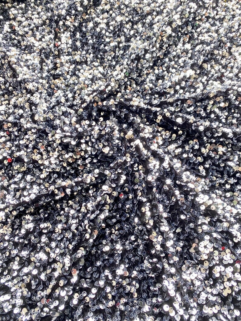 Stretch Sequin on Velvet Silver/Black