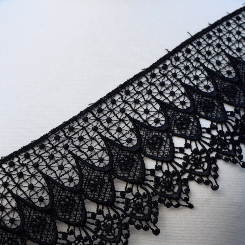 Venice Lace Trim Black 4.5 Inch