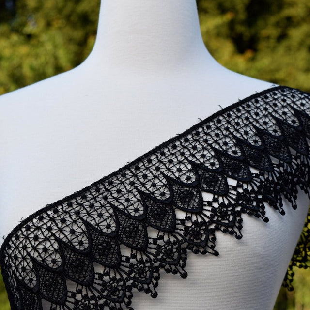 Venice Lace Trim Black 4.5 Inch