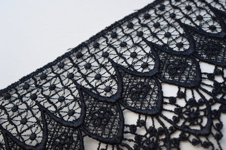 Venice Lace Trim Black 4.5 Inch