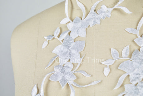 Embroidered Flower Patch White Iron-On