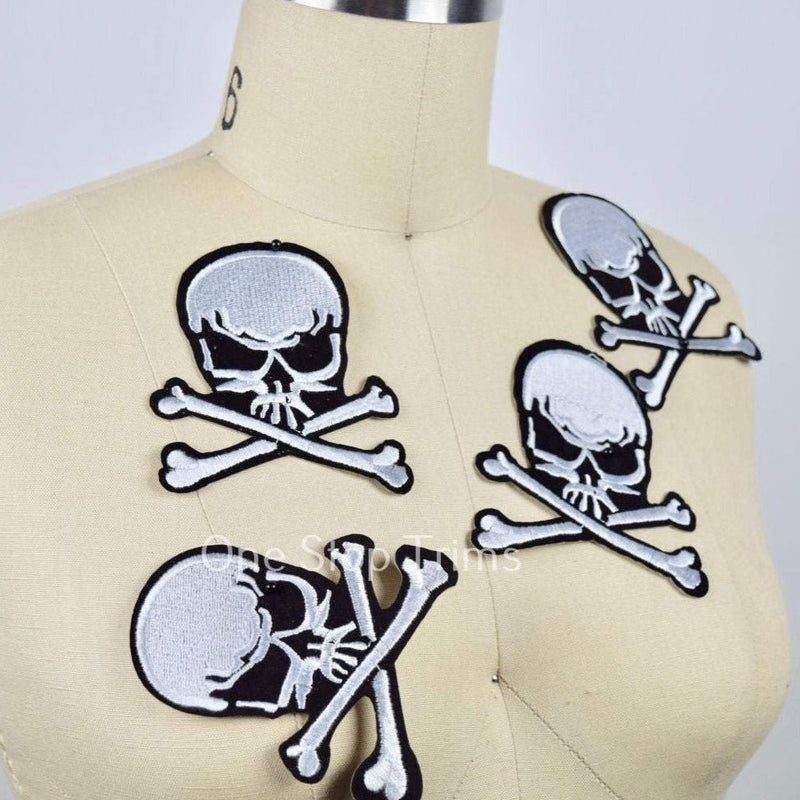 Skull Iron-On Patch Black White 3.5