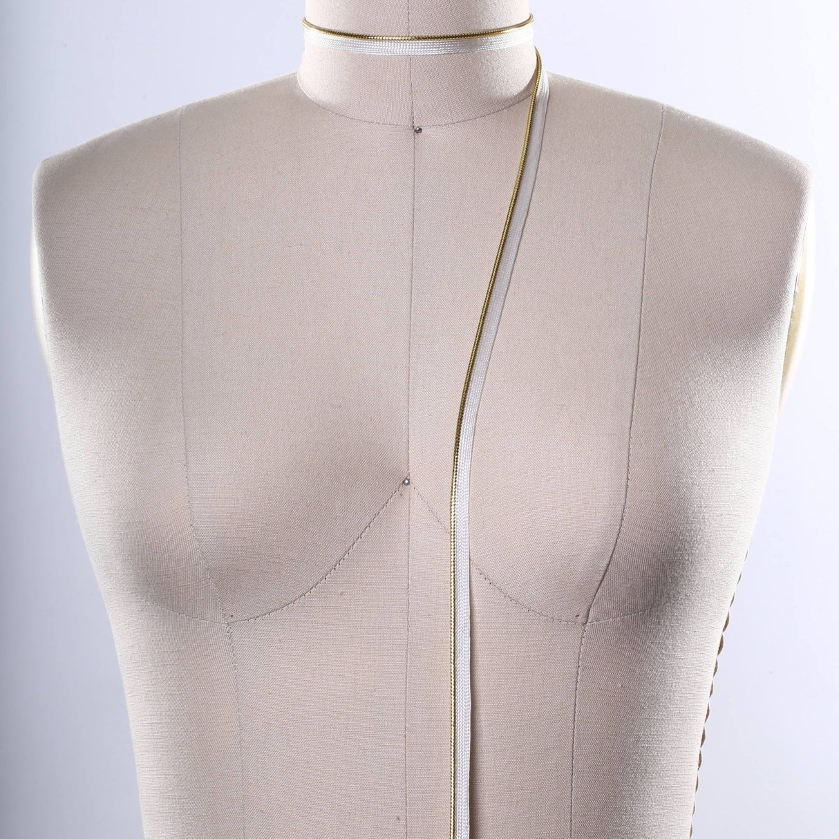 Piping Trim White Metallic Gold
