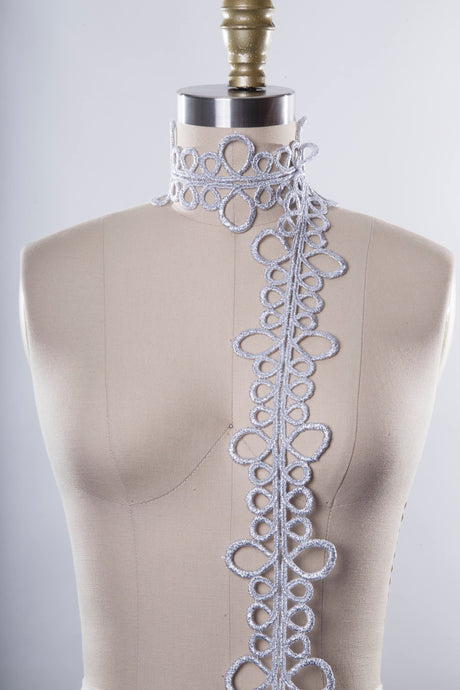 Metallic Venice Lace Circle Trim