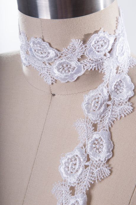Venice Lace Trim White Ivory 2in Rose Collage