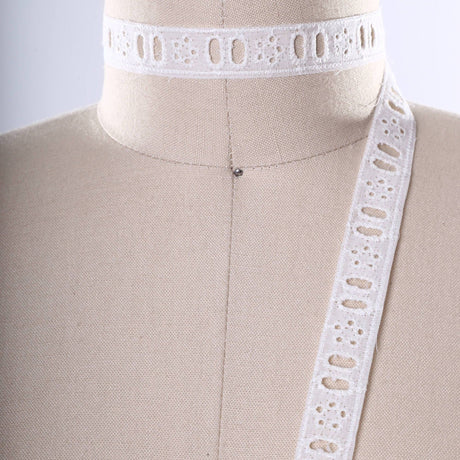 Eyelet Lace Cotton Embroidery 3/4"