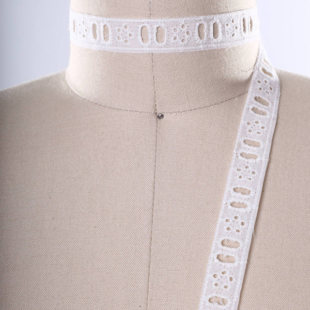 Eyelet Lace Cotton Embroidery 3/4"