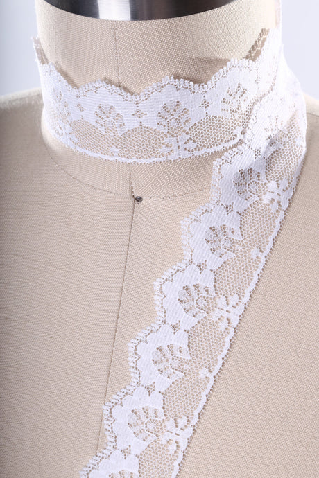 Lace Trim White Scalloped Floral 1 Inch