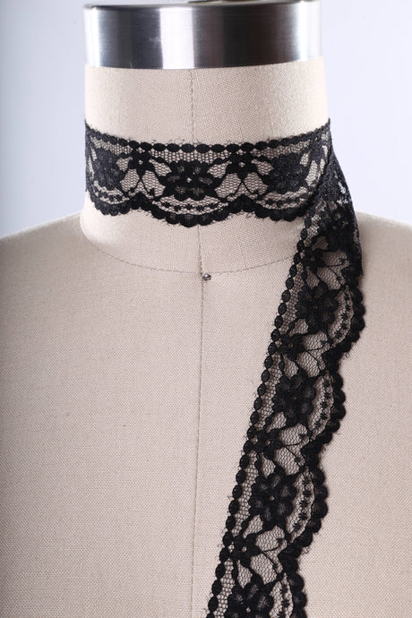 Lace Trim Black Floral Scalloped Edge