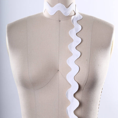 Ric Rac Trim Jumbo White Cotton 1"