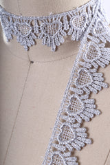 Venice Lace Trim Metallic Gold Heart