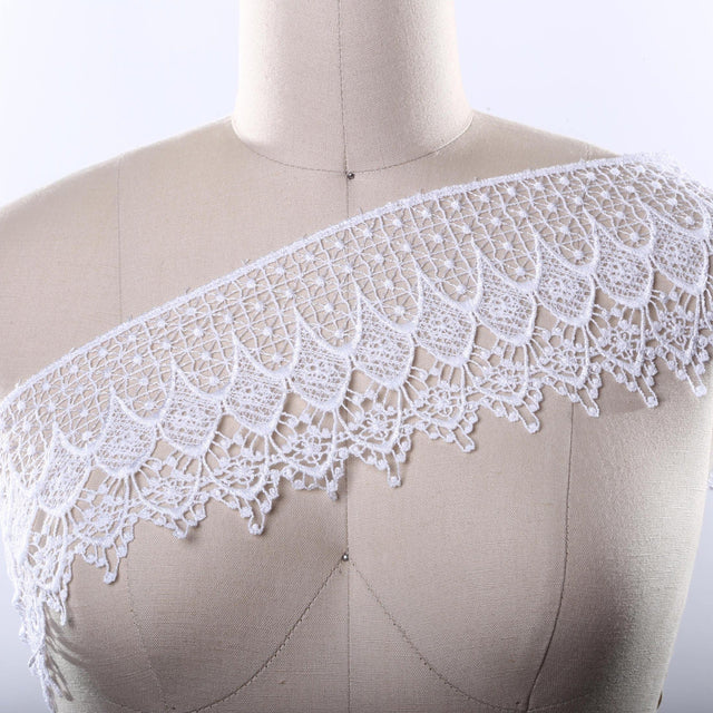 Venice Lace Trim White 4.5 Inch