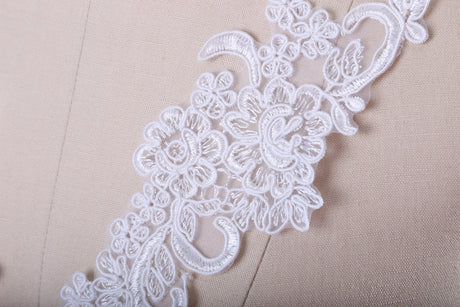 Alencon Lace Applique Pair