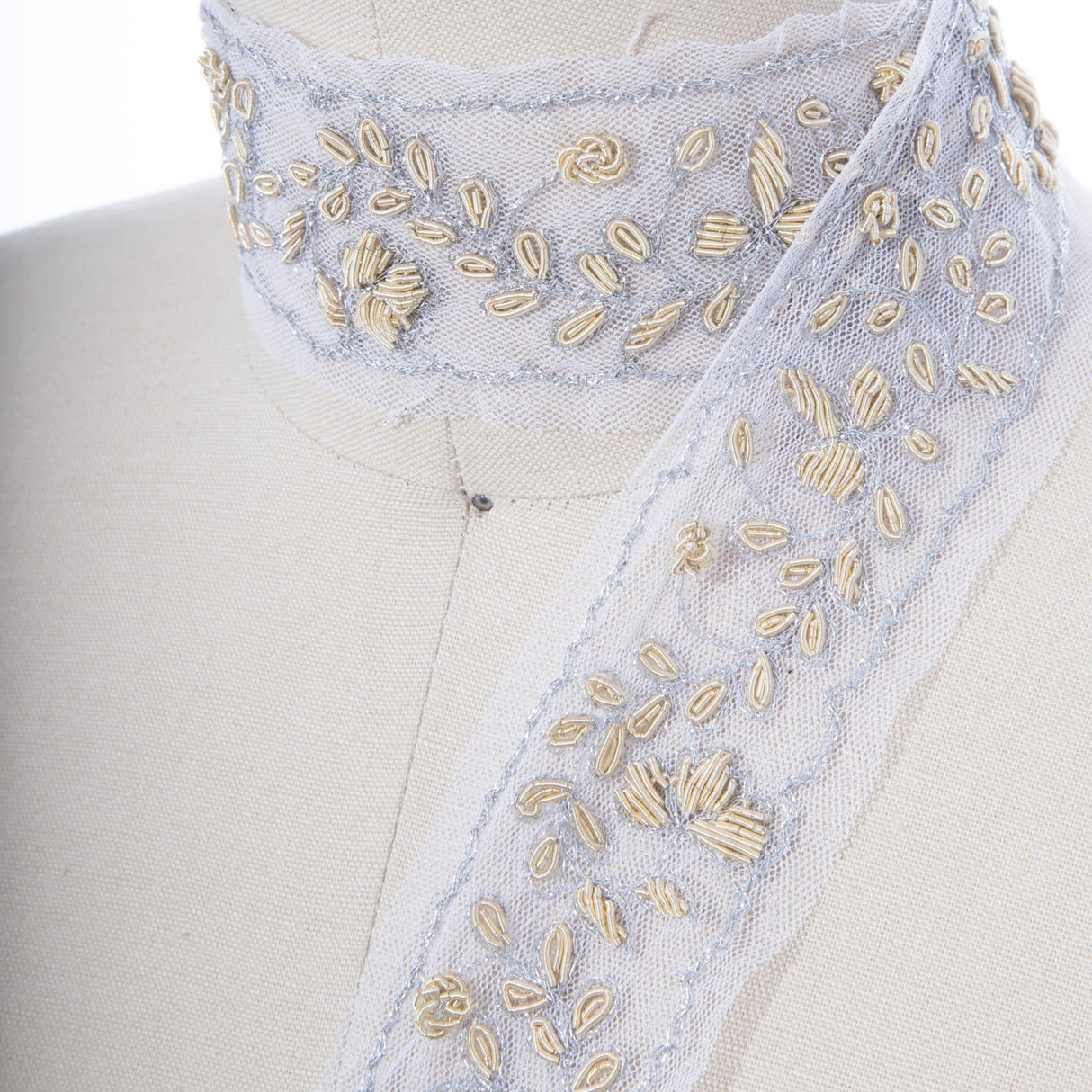 Lace Trim Natural Twine Silver Bordering
