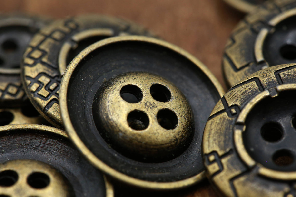 Bronze Metal Button 34L 4-Hole
