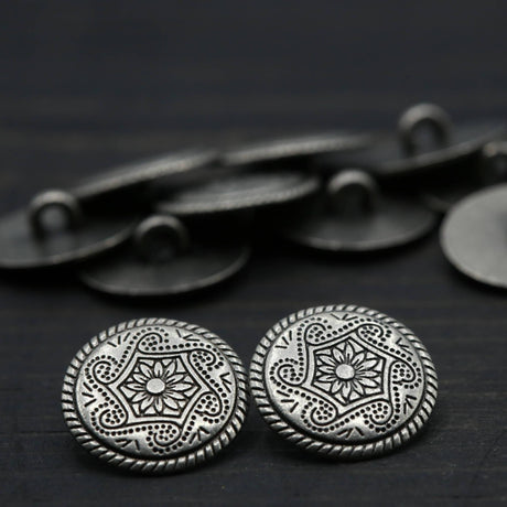 Flower Design Gunmetal Button 30L 19mm