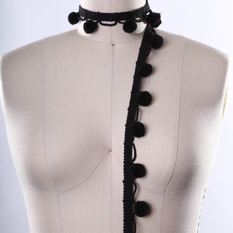 Pom Pom Trim Jumbo Black