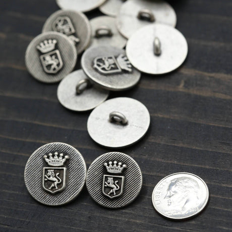 Metal Button Lions Den Silver Shank