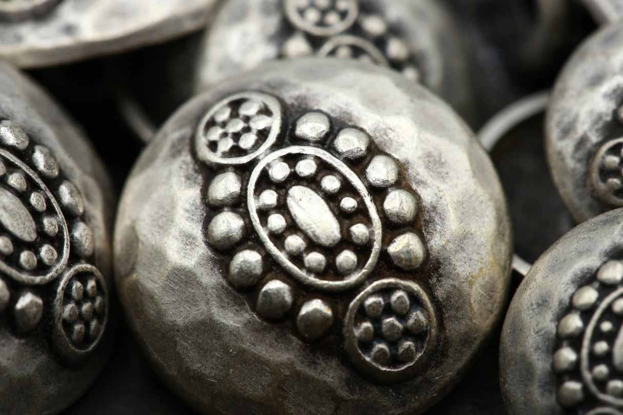 Silver Mallet Effect Metal Shank Button