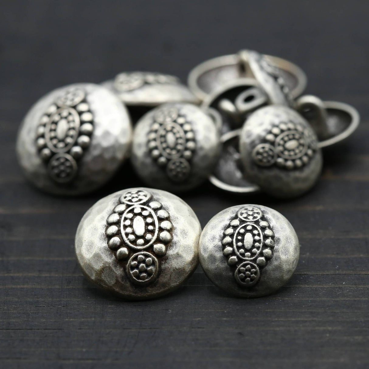 Silver Mallet Effect Metal Shank Button