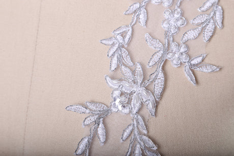 Lace Applique Elongated Leafs Silver