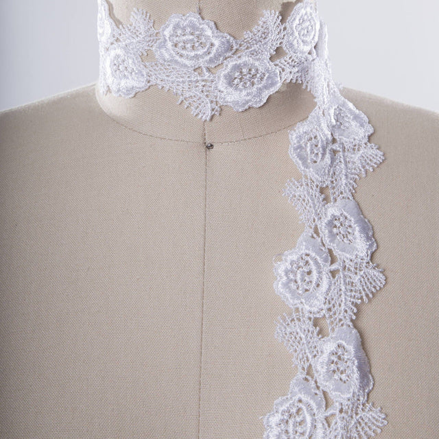 Venice Lace Trim White Ivory 2in Rose Collage