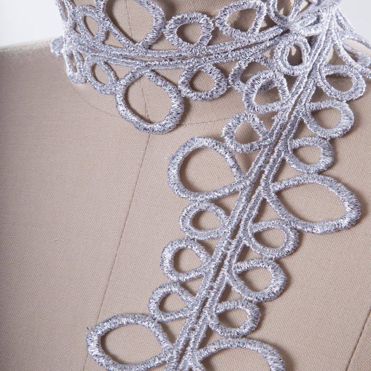 Venice Lace Circle Trim Metallic Gold