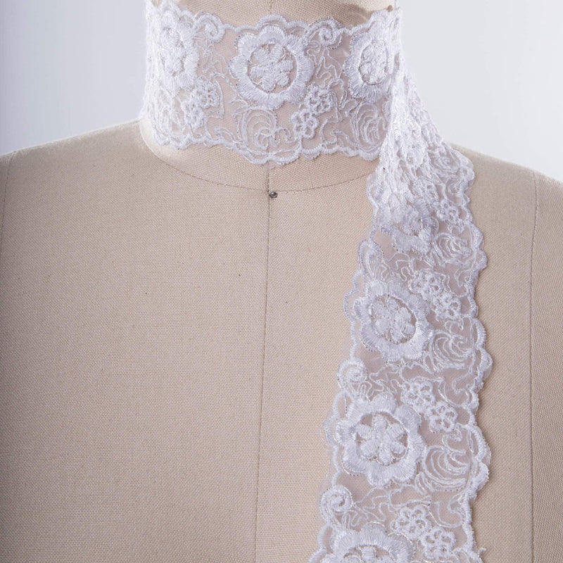 Floral Lace Trim White Daisy Veil