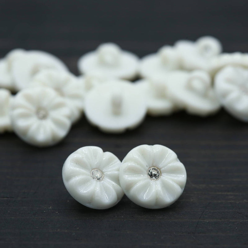 Rhinestone Button White Flower Shank 15mm