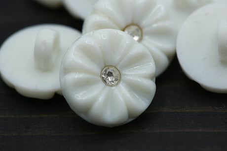 Rhinestone Button White Flower Shank 15mm