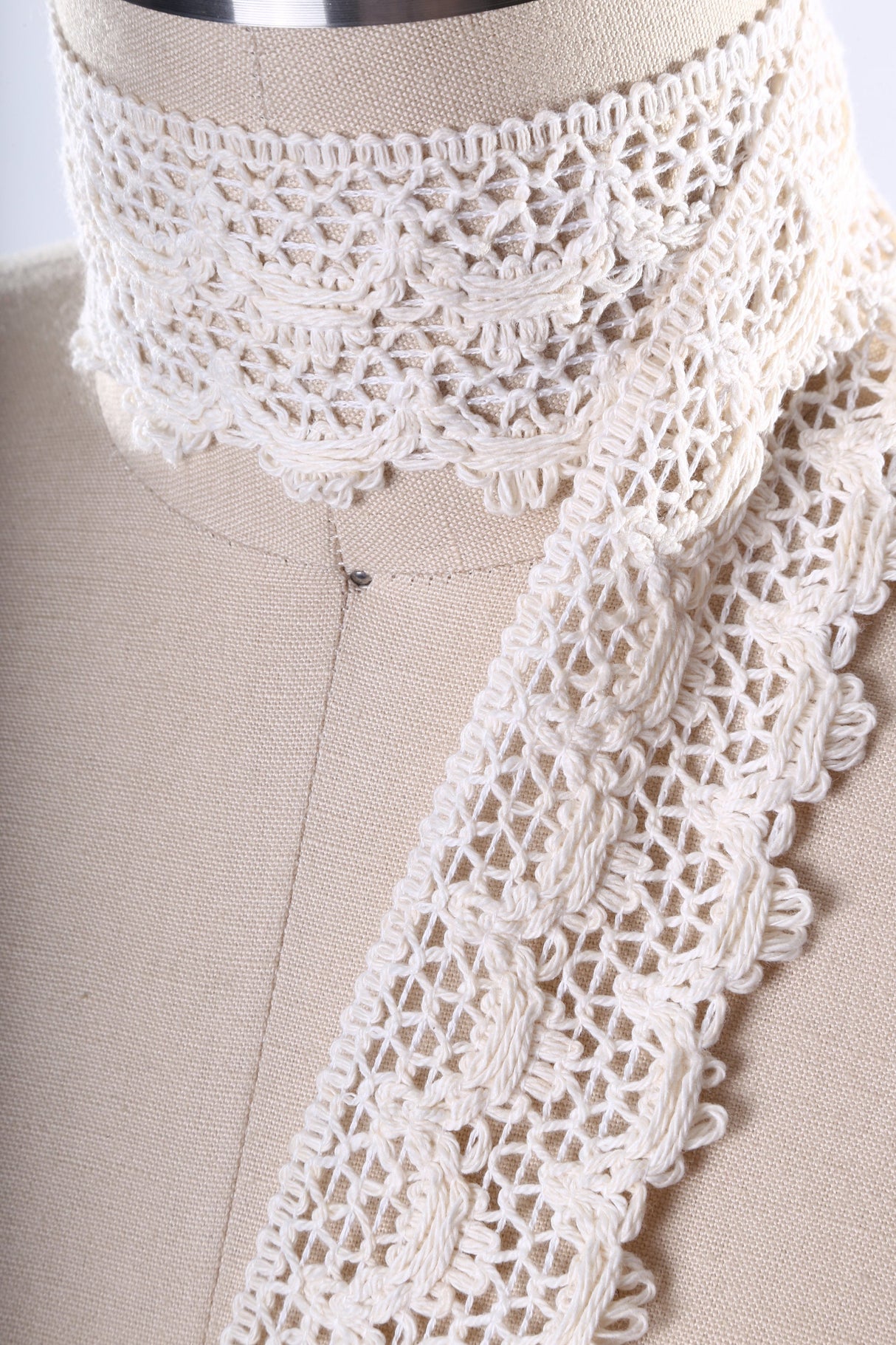 Cluny Lace Trim Ivory 2 Inch Scalloped