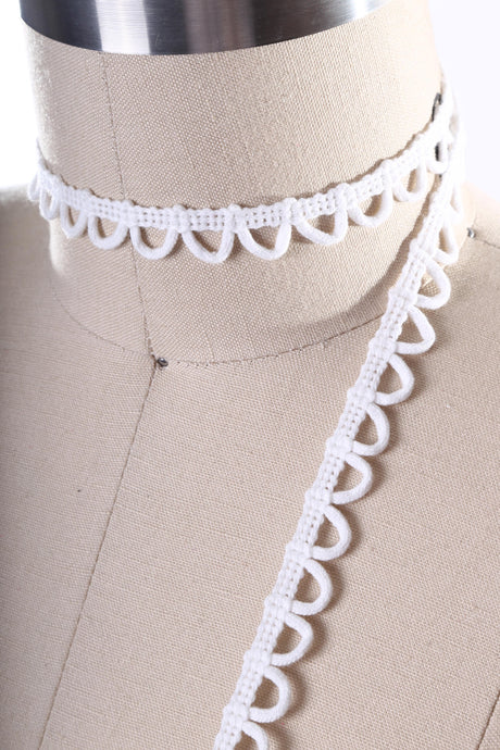 Button Loop Trim White 1/4" Stretch