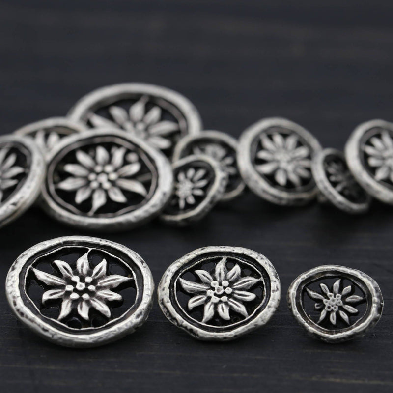 Oval Silver Metal Button Rustic Flower