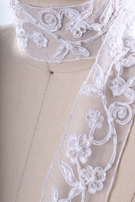 Beaded Flower Swirl Lace Trim White
