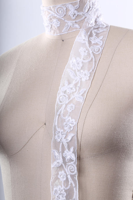Beaded Flower Swirl Lace Trim White