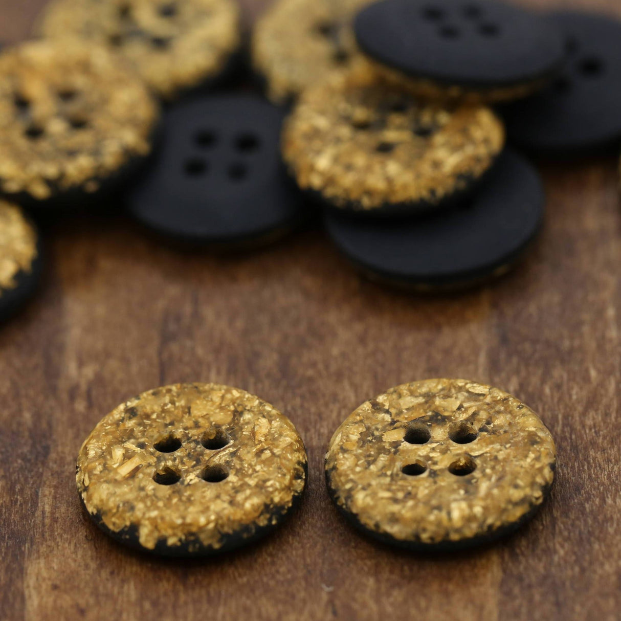 Four-Hole Button 15mm Gold Black Speckled