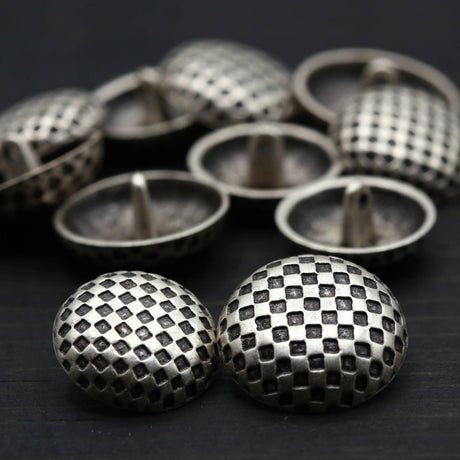 Metal Button Checkered Silver Shank