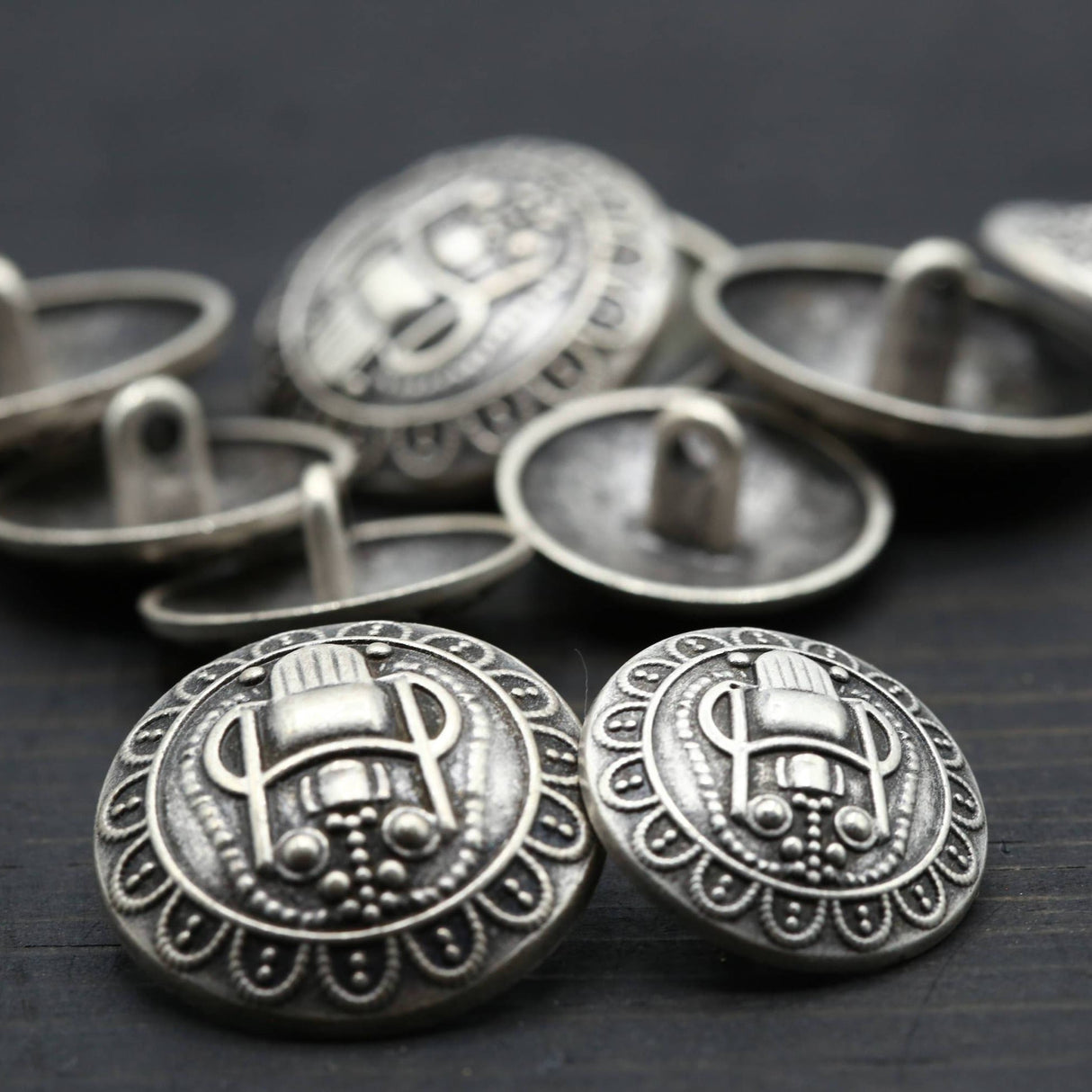Silver Metal Tiki God Shank Button