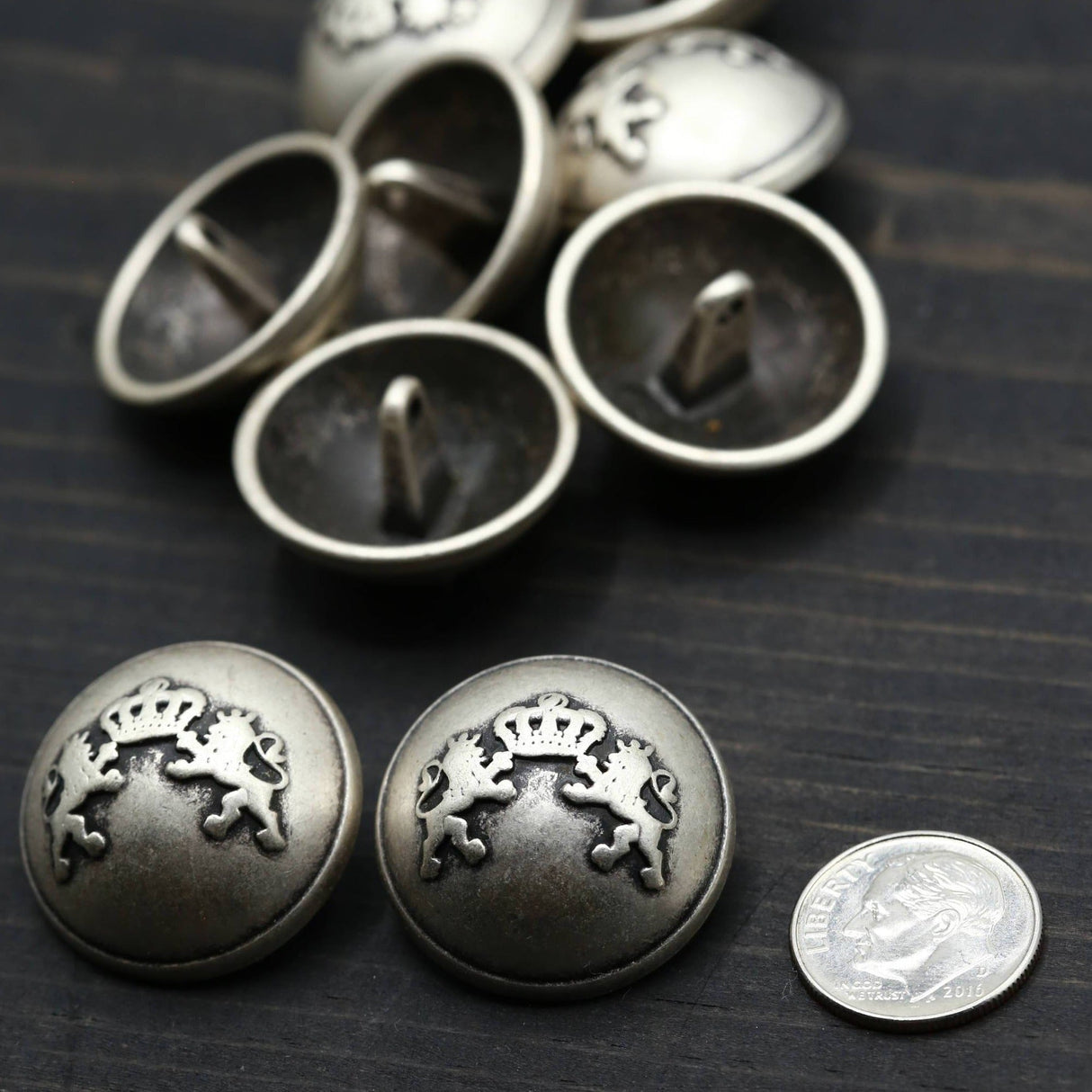 Metal Button Antique Silver Lion Crown 40L