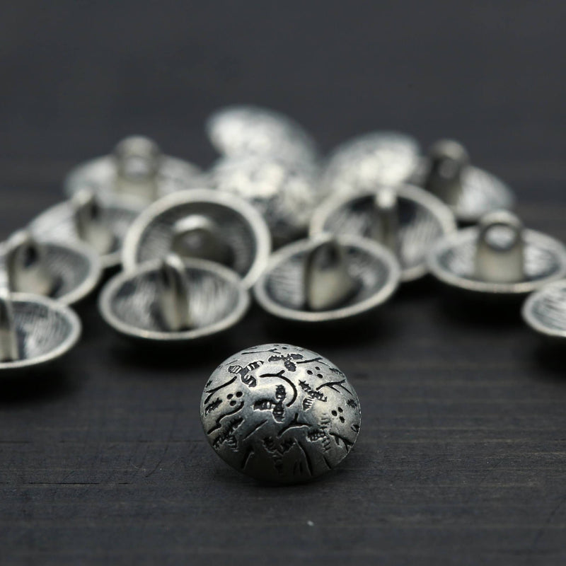 Metal Button Silver Contemporary Flowers 24L