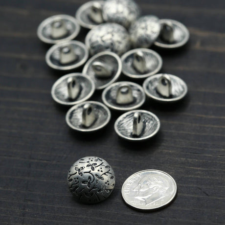Metal Button Silver Contemporary Flowers 24L