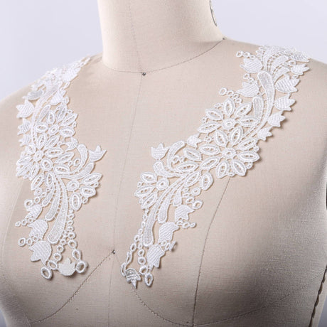 Ivory Venice Lace Applique Pair
