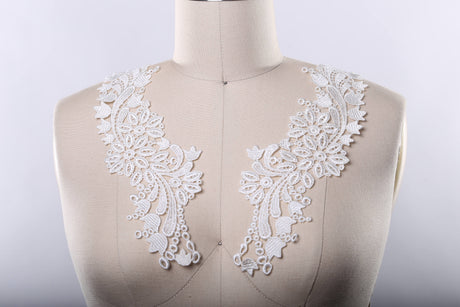 Ivory Venice Lace Applique Pair
