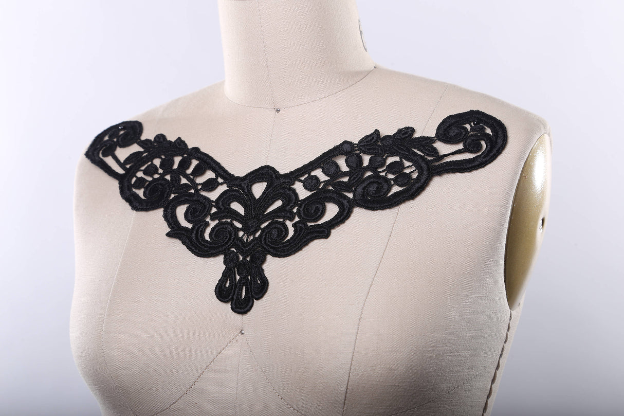 Venice Lace Collar Applique Black White