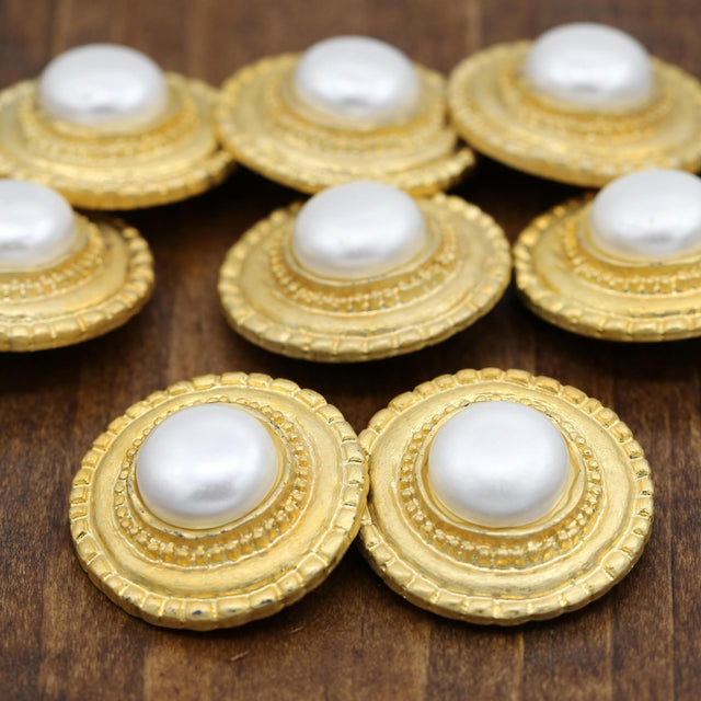 Pearl Shank Button Gold Base 54L
