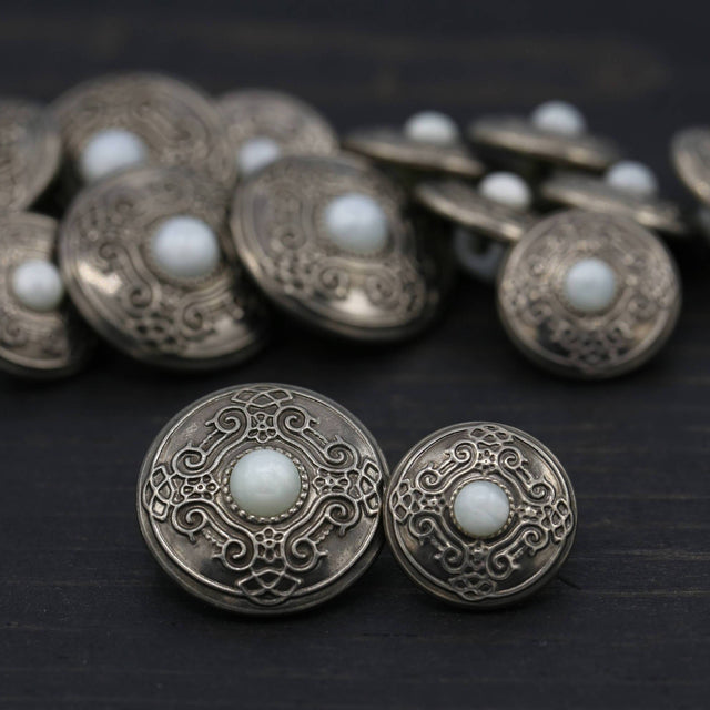 Shank Button with Pearl Center 20mm