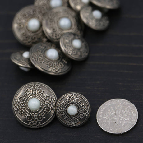 Shank Button with Pearl Center 20mm